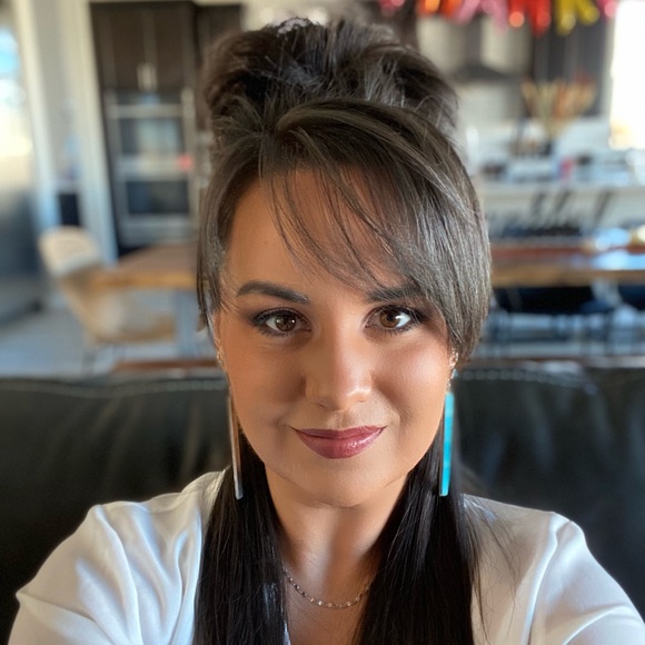 Meet your Posher, Gentry - Picture 1 of 1